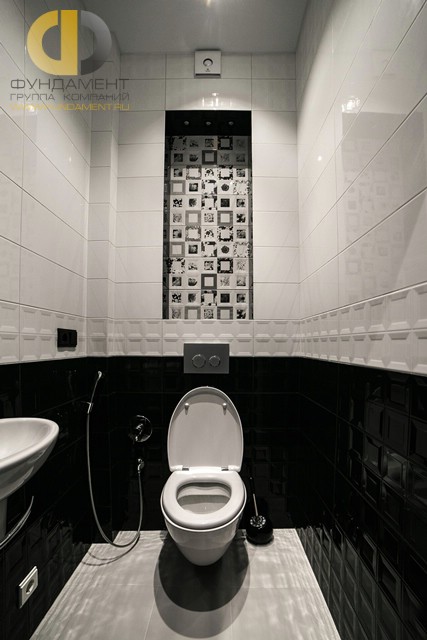 Ремонт ванной комнаты под ключ с черно-белой отделкой. Фото интерьера 