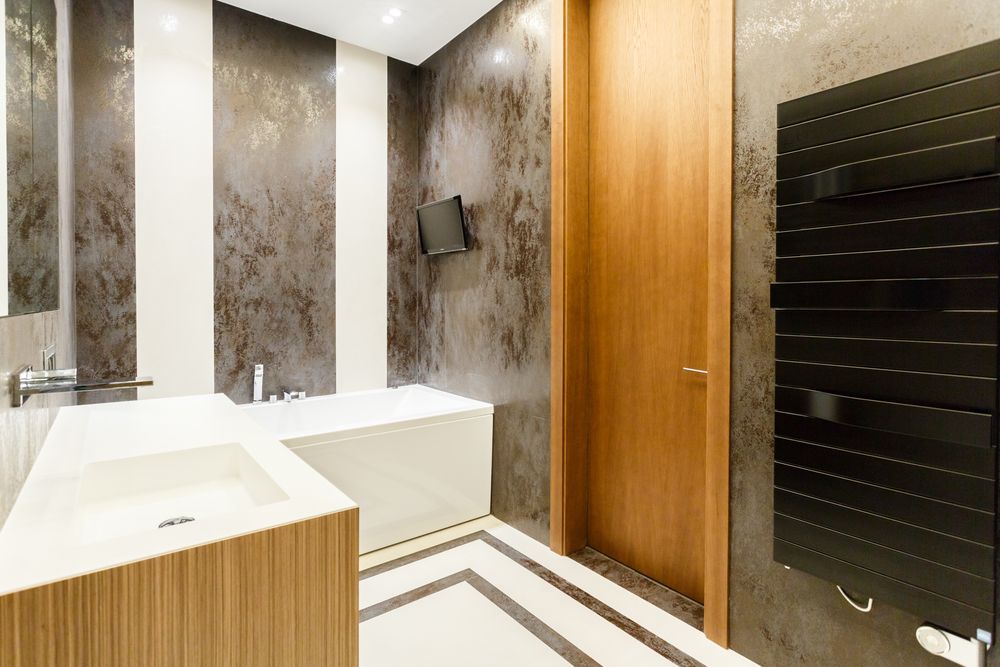 На фото:Интерьер ванной комнаты в квартире в современном стиле