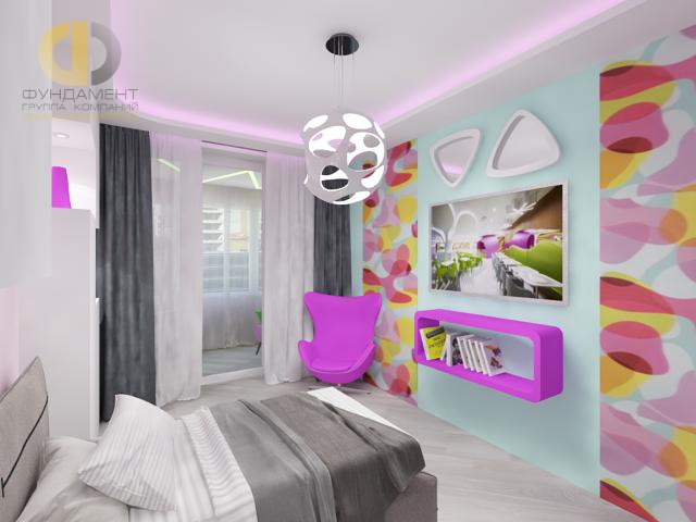 Дизайнерское кресло и неоновые цветовые акценты в спальне
