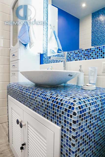 Ванная комната с мозаичной отделкой