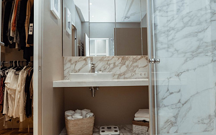 Дизайн интерьера ванной в однокомнатной квартире 55 кв.м в стиле лофт23