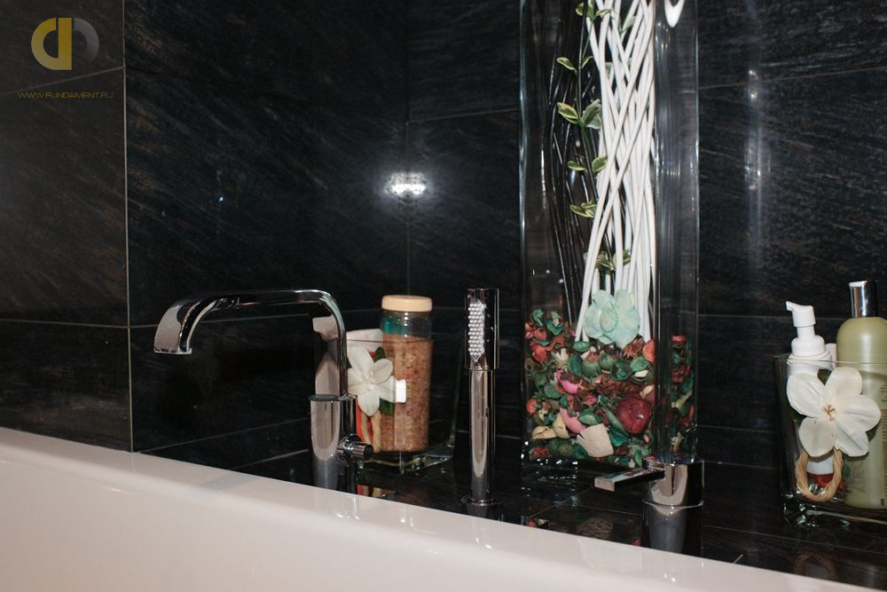 Современный ремонт ванной в двухкомнатной квартире в стиле минимализм – фото 245