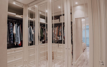 Ремонт гардероба в 3-комнатной квартире в стиле американская классика