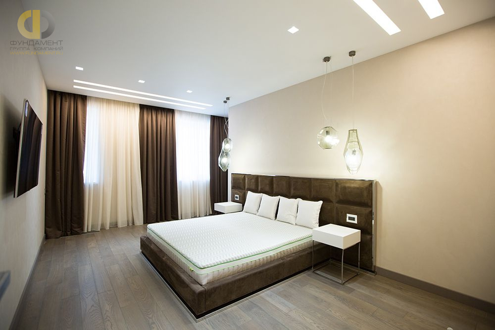 Фото ремонта спальни в трехкомнатной квартире 144 кв. м в современном стиле