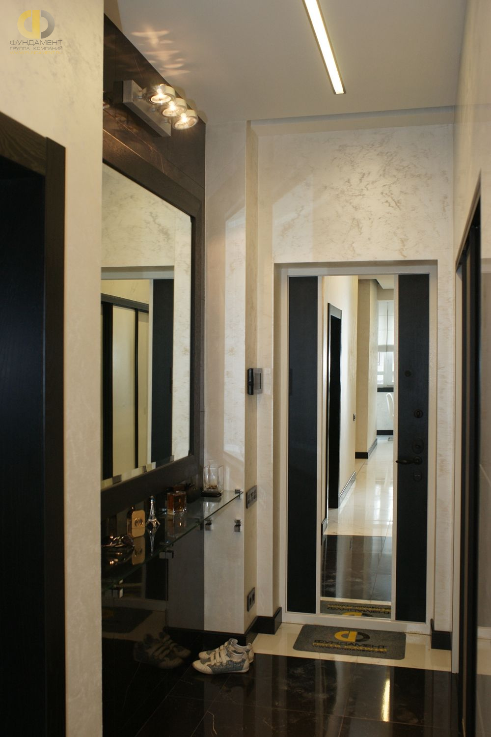 Современный ремонт коридора в двухкомнатной квартире в стиле минимализм – фото 185