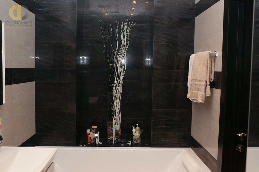 Современный ремонт ванной в двухкомнатной квартире в стиле минимализм – фото 247