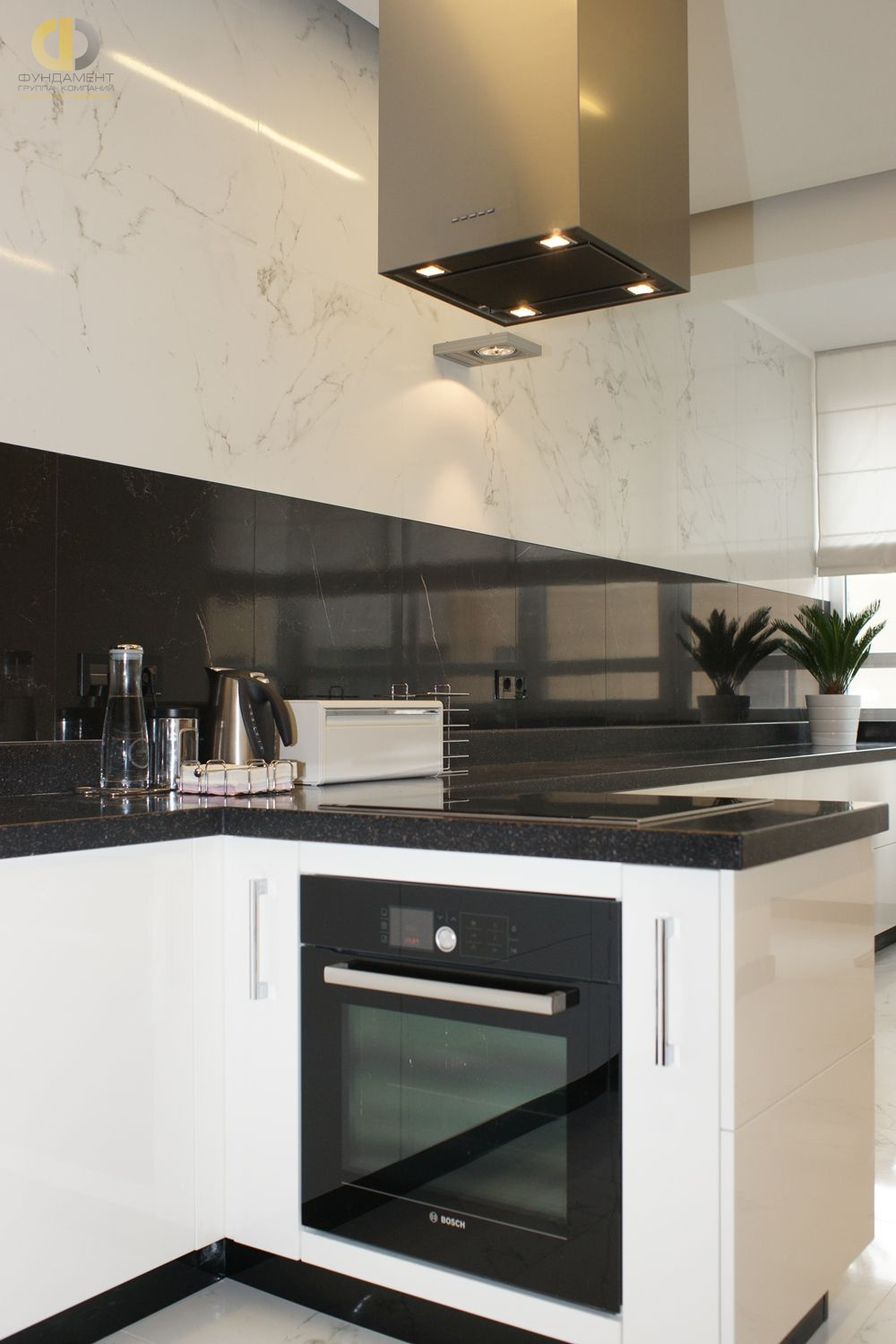 Современный ремонт кухни в двухкомнатной квартире в стиле минимализм – фото 257