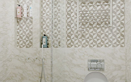 Дизайн интерьера ванной в четырёхкомнатной квартире 124 кв.м в стиле неоклассика с элементами ар-деко16