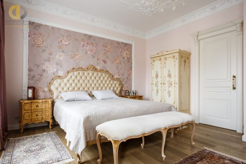Интерьер спальни в квартире после ремонта в классическом стиле