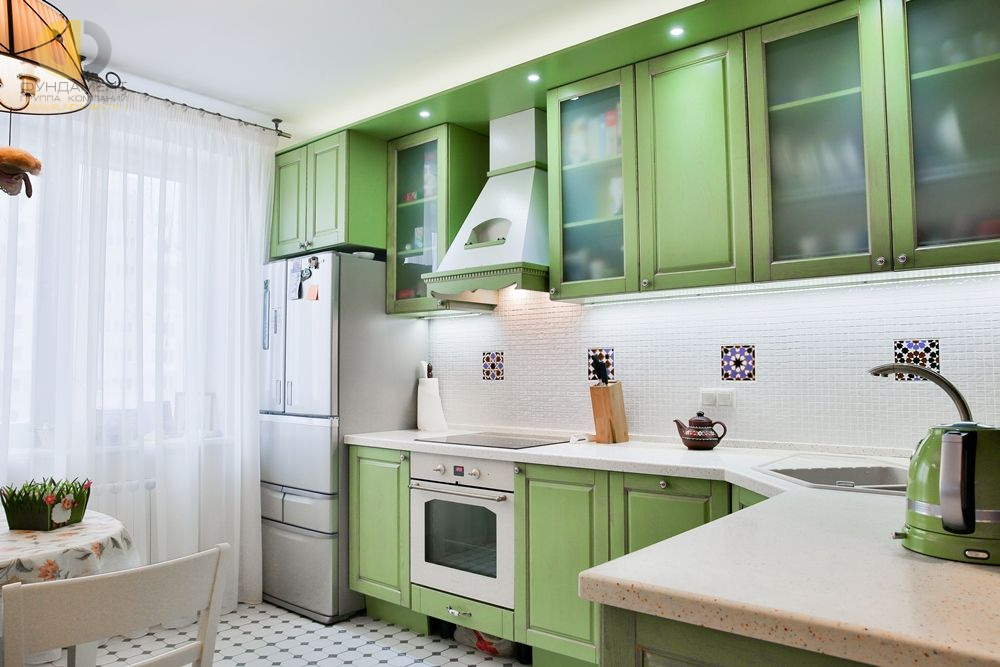 Дизайн и ремонт кухни в двухкомнатной квартире 126 кв. м