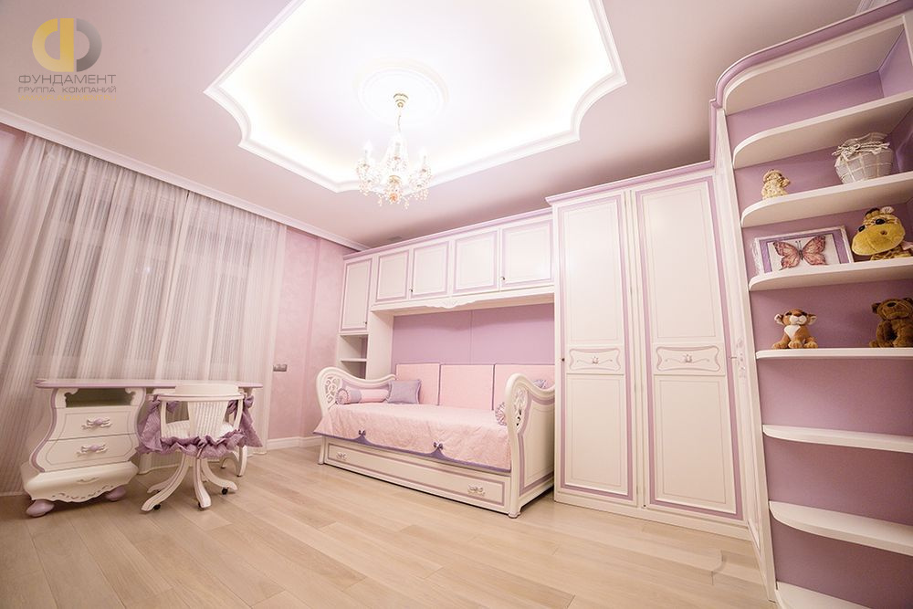 Готовый интерьер розовой детской комнаты