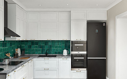 Дизайн интерьера кухни в трёхкомнатной квартире 80 кв.м в стиле неоклассика27